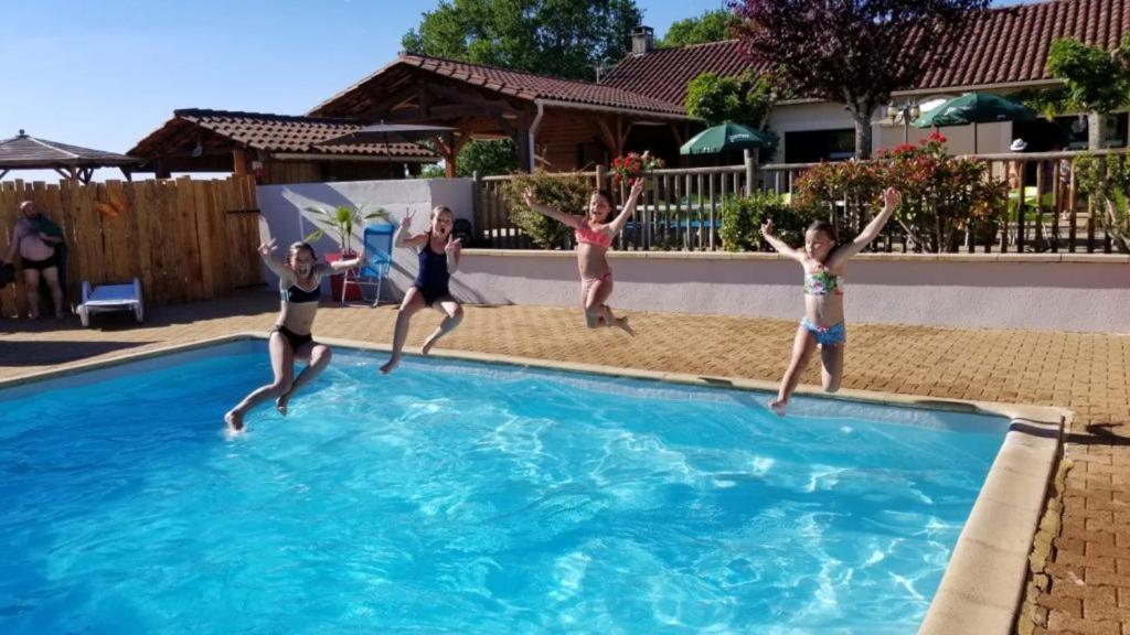 Camping Maeva Escapades Au P'Tit Bonheur Peyrillac-et-Millac المظهر الخارجي الصورة