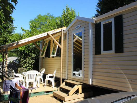Camping Maeva Escapades Au P'Tit Bonheur Peyrillac-et-Millac المظهر الخارجي الصورة